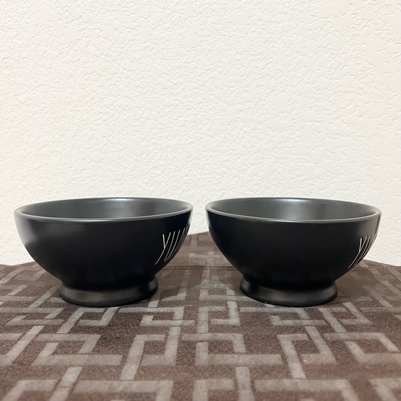 NWT Rae Dunn black YUM bowls and black SALT & PEPPER stackers - Picture 3 of 12